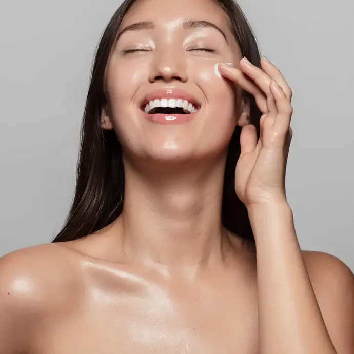 Skin rejuvenation with SpaceTouch Capsule Light Therapy